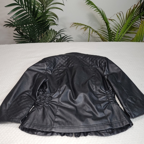 Leather Jacket - Picture 3 of 7